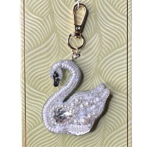 Rush White Pearl Swan Keychain Bag Charm